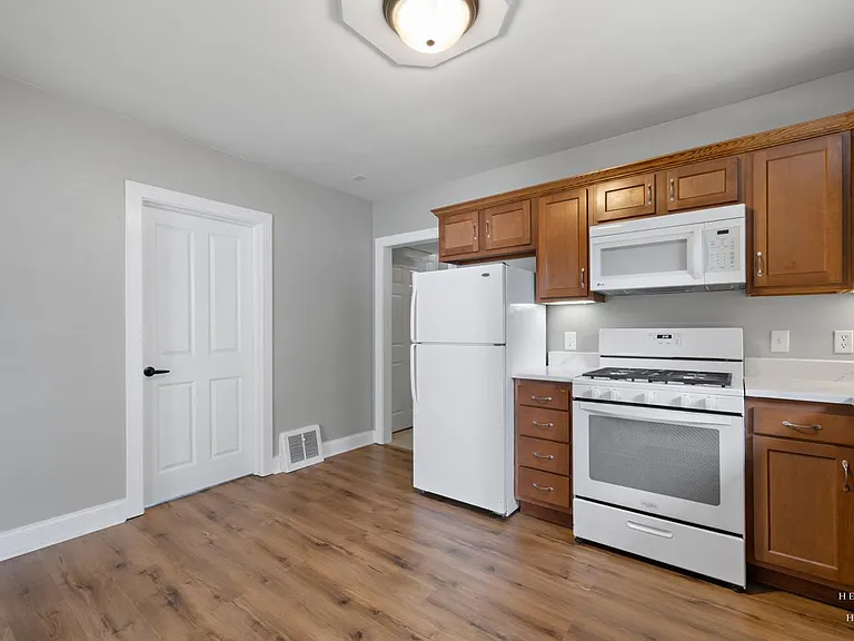 908 Wheeler St #1 — Photo 6