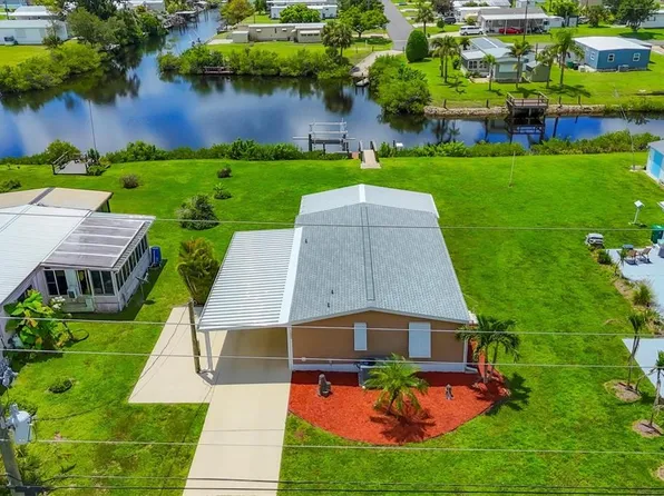 1200 Seahorse Ln, Englewood, FL 34224