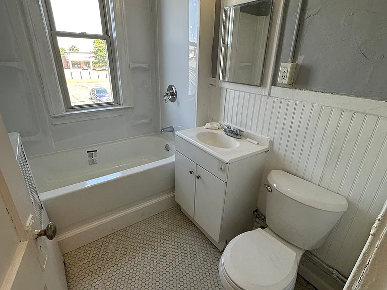 14 Standish St #5E — Photo 5