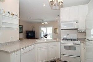3rd image of 10 N Lake St APT 218