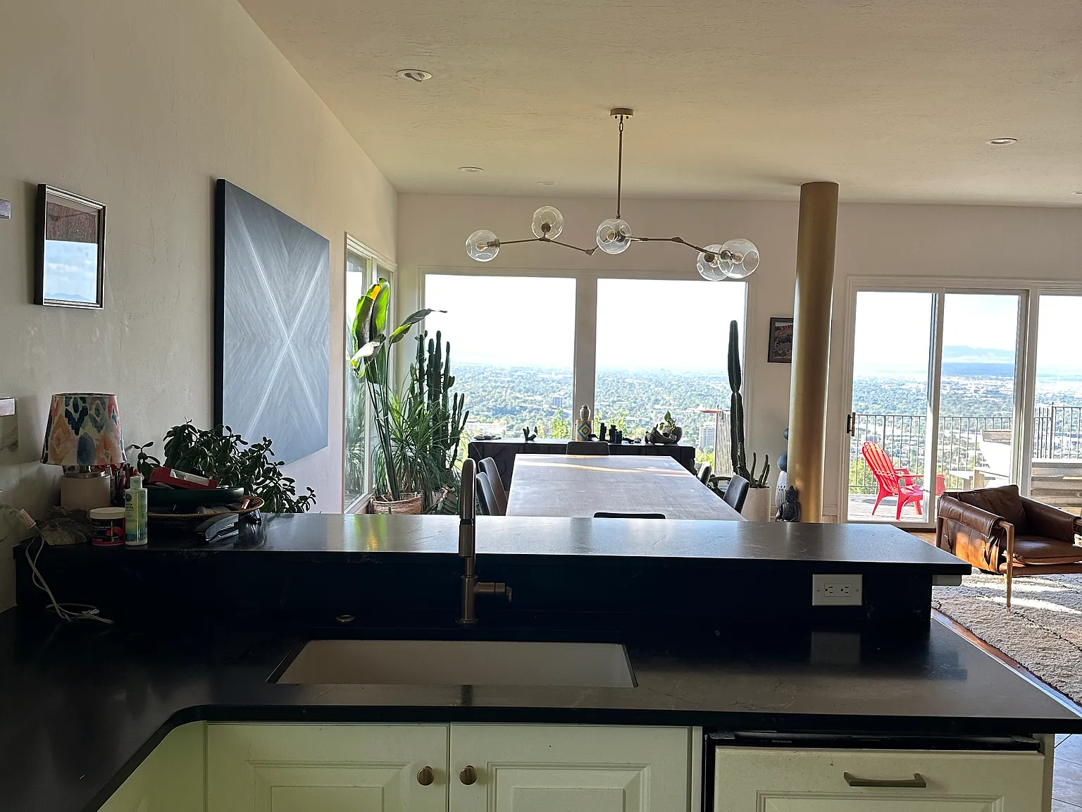 5 bed, 5800 sqft, $6,800 — Photo 4