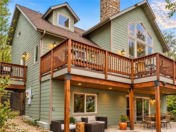 756 Brentwood Dr, Lake Arrowhead, CA 92352