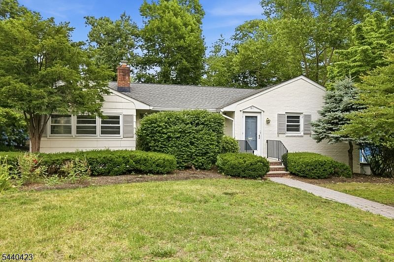 1st image of 61 Samson Ave