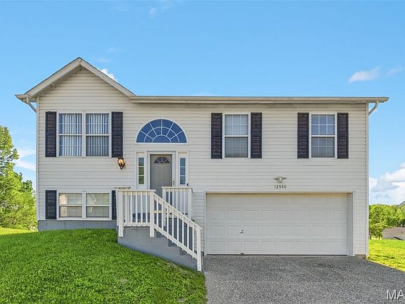 2nd image of 12550 Evening Shade Dr