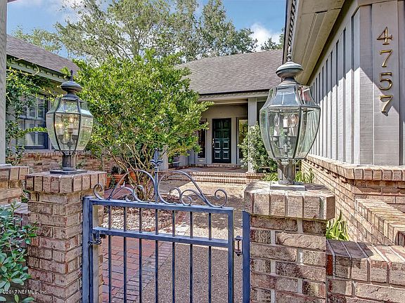 4757 Pirates Bay Dr-MLS_Size-006-14-Fron