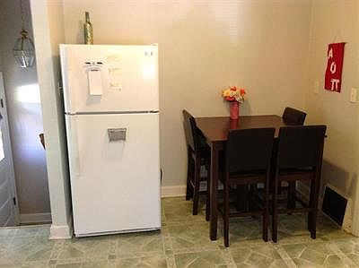4th image of 523 S Lincoln Park Dr