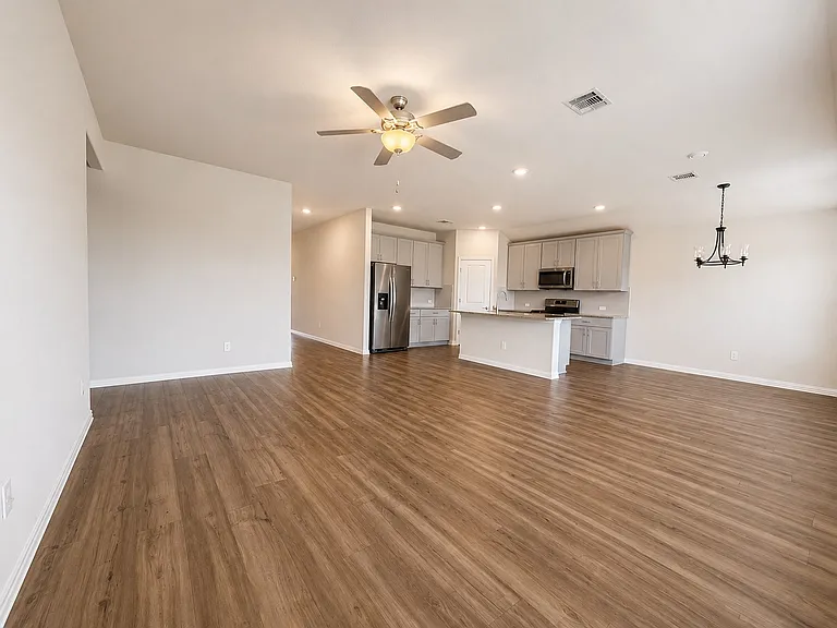 1704 Gold Mine Trl — Photo 6