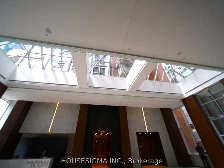 270 Wellington St W #222 — Photo 15