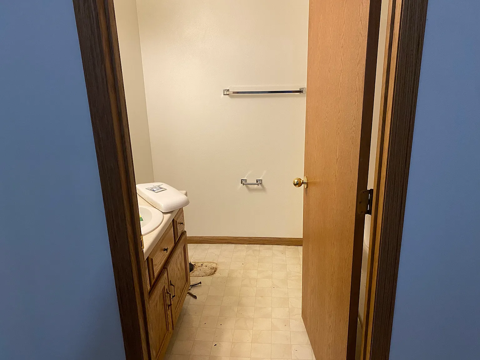 3 bed, 1800 sqft, $1,850 — Photo 2