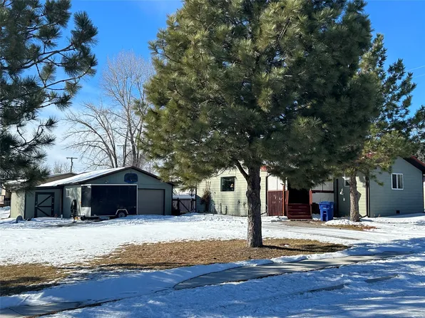 303 1st St S, Cascade, MT 59421