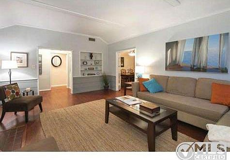 4th image of 4242 Bakman Ave