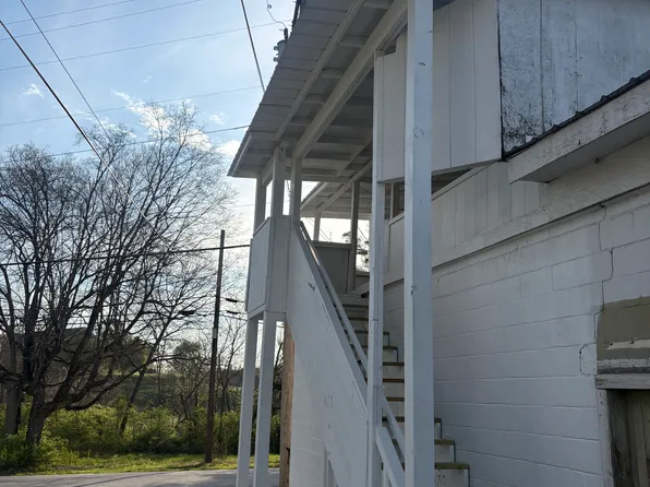 417 Old Roane St, Harriman, TN 37748