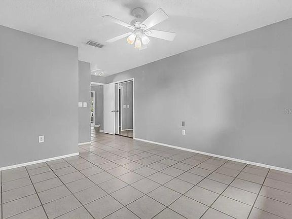 5th image of 548 Lake Dexter Blvd
