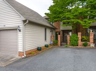 536 Sherwood Hills Dr, Winston Salem, NC 27104