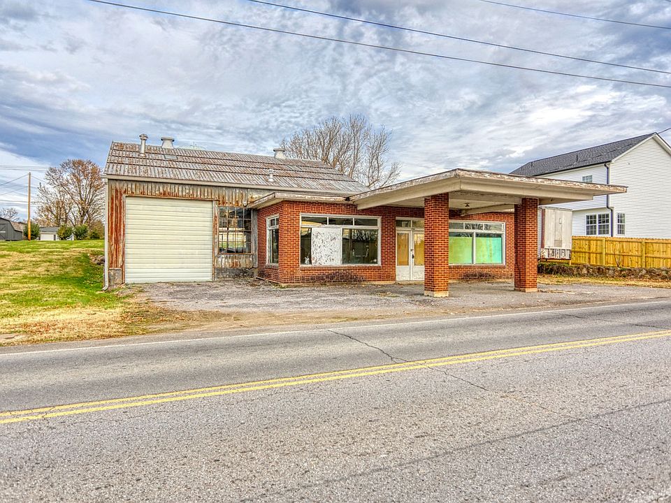 2457 Old Greenbrier Pike, Greenbrier, TN 37073 MLS 2593107 Zillow