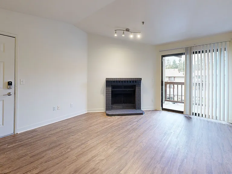 Crown Pointe — Photo 80
