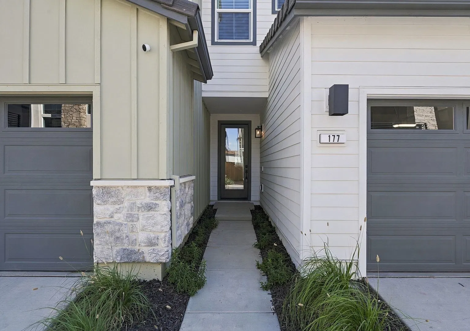 Brand-New 3BR/2.5BA Townhome in Riversound Community — Photo 3