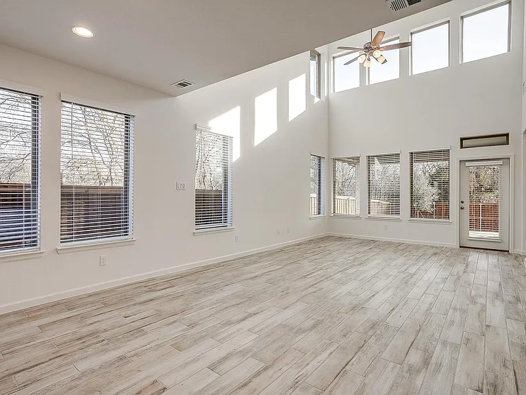 9344 Buckeye Bnd — Photo 12