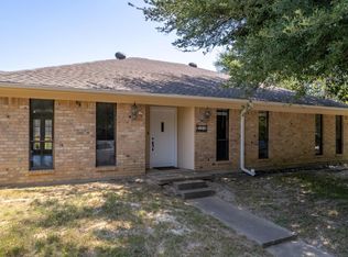 608 W Sunnyside Dr, Overton, TX 75684
