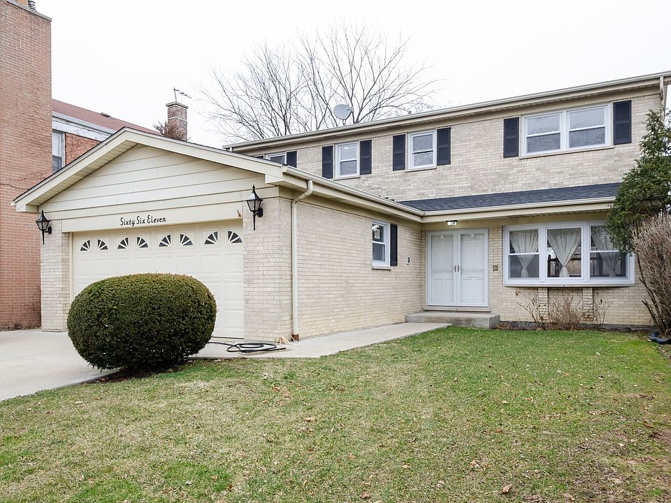 1st image of 6611 N Trumbull Ave