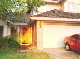 5549 Laguna Park Dr, Elk Grove, CA 95758