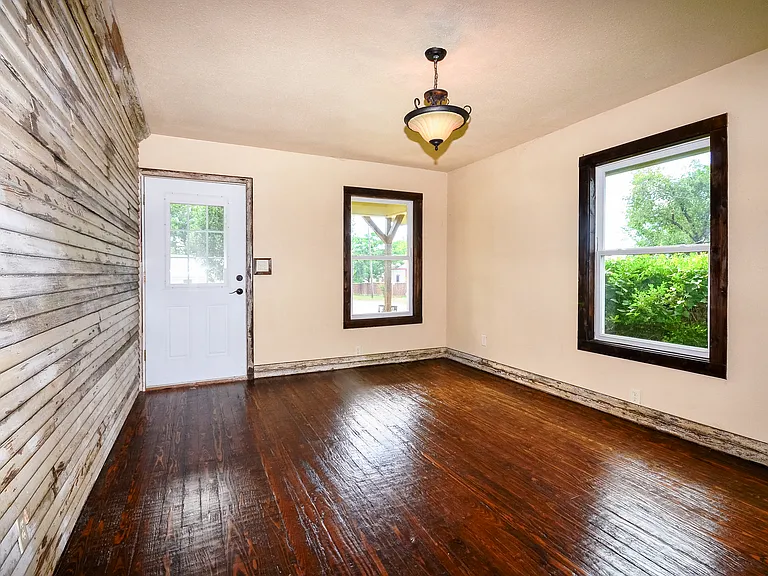1421 N Cleveland Ave — Photo 9