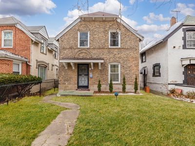 8739 S Michigan Ave, Chicago, IL, 60619
