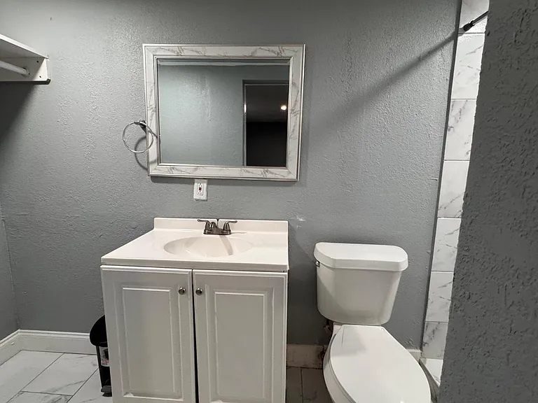 Unit Photo