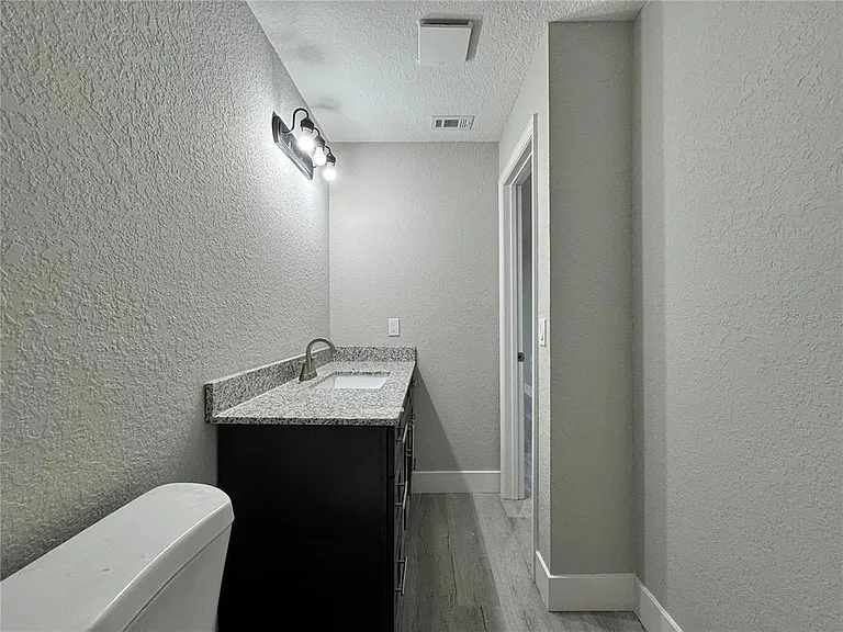 2346 Section Dr — Photo 19