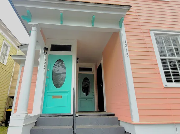1215 Java Pl, Savannah, GA 31401