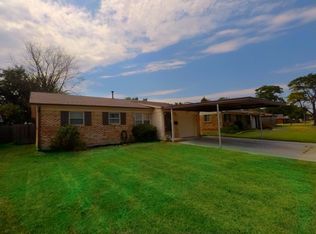 2001 N Divis Ave, Bethany, OK 73008