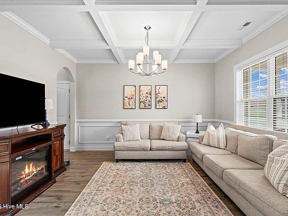 5th image of 101 Ruth Drive