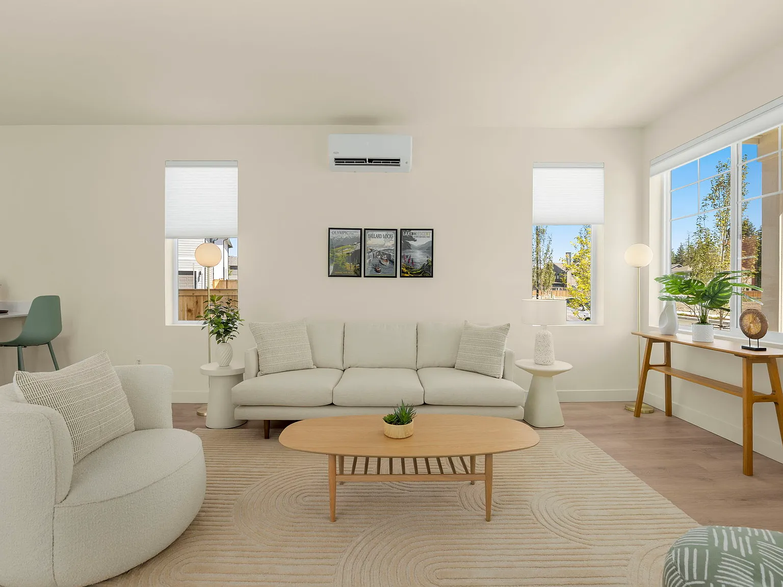 3 bed, 2.5 bath, 1347 sqft, $3,149 — Photo 4