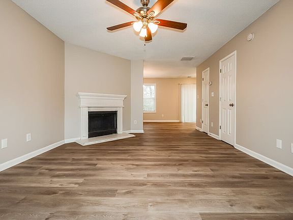 4th image of 6612 Chestnut Oaks Rdg