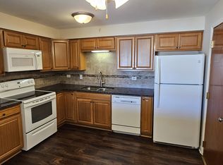4441 Eberly Ave APT 2C, Brookfield, IL 60513
