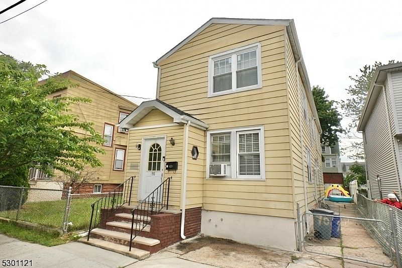 1st image of 90 Columbus Ave