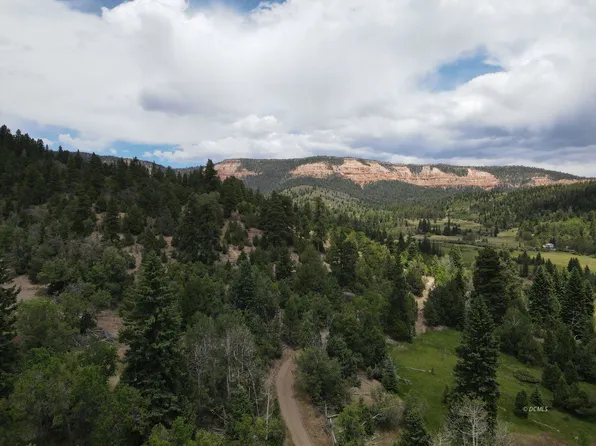 21 N Juniper Dr, Alton, UT 84710