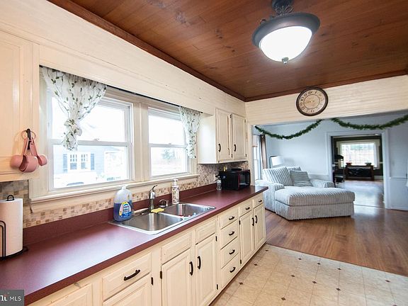 5th image of 2537 Old House Point Rd