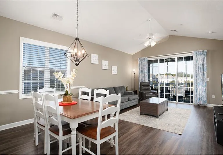 6203 Catalina Dr #THE HAVENS1031 — Photo 2