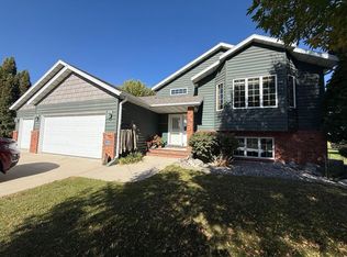 521 Kroshus Dr, Dilworth, MN 56529