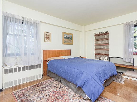 5th image of 3343 14th St APT 2C