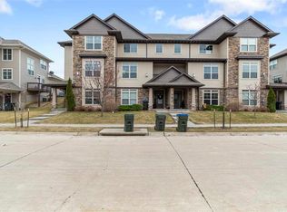 743 Mission Point Rd, Iowa City, IA 52245