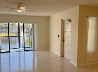 1012 Green Pine Blvd APT B2, West Palm Beach, FL 33409