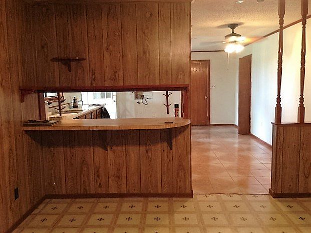 2nd image of 1024 County Road 137