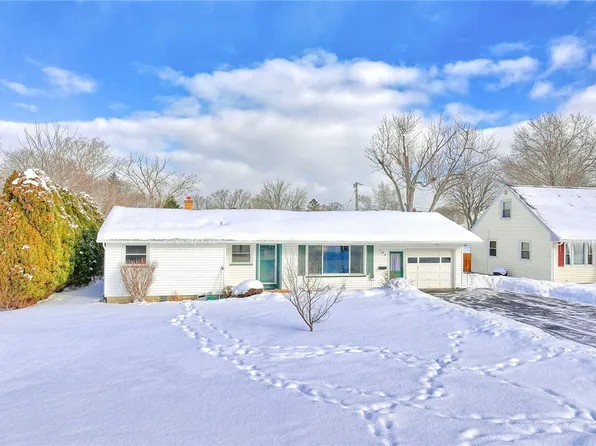 144 Mann Rd, Rochester, NY 14612