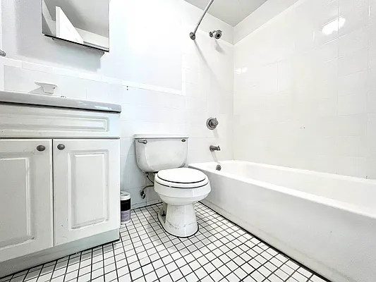 Rented by Nolita Group | media 13