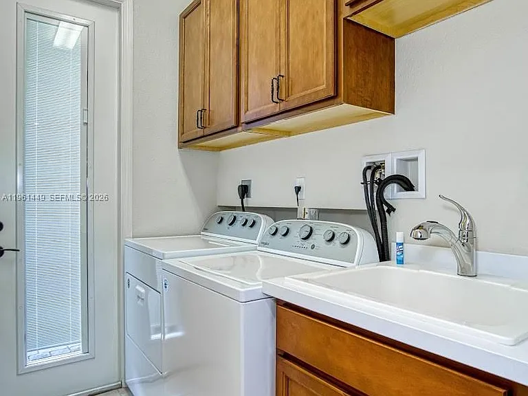 5060 Eucalyptus Dr #2 — Photo 18