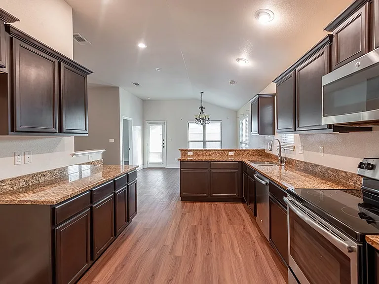 401 Mel Ott Ln — Photo 12