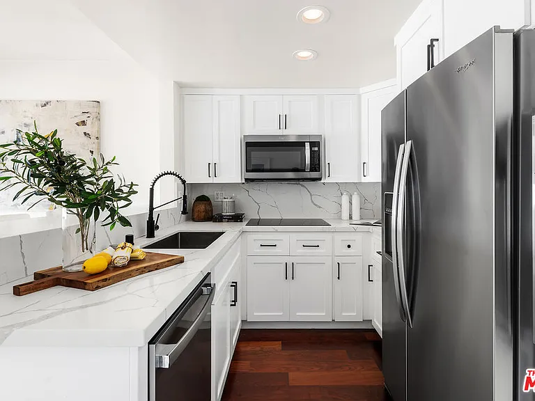18111 Coastline Dr #1 — Photo 8