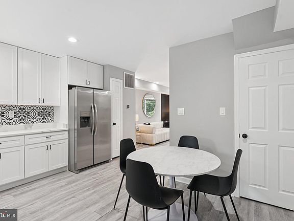 5th image of 1525 Morris Rd SE